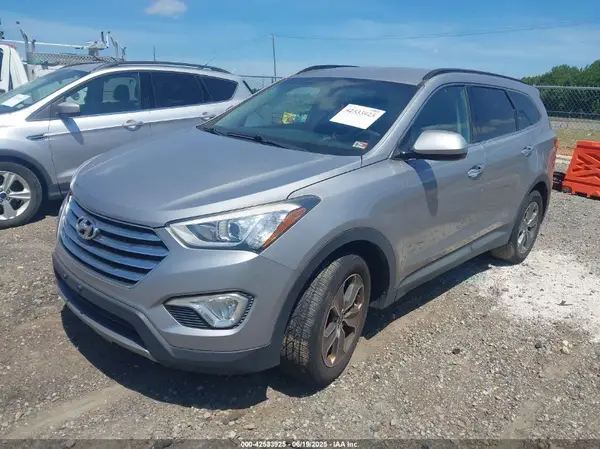 KM8SMDHF0GU155983 2016 HYUNDAI SANTA FE - Image 2