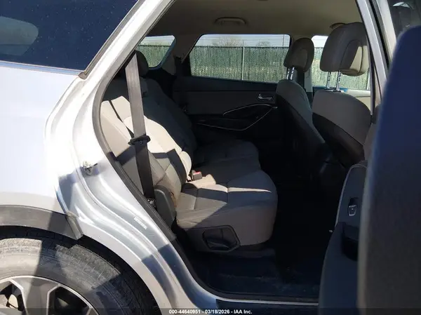 KM8SMDHF0GU157409 2016 HYUNDAI SANTA FE - Image 8