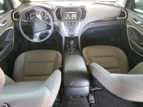 KM8SMDHF0HU174180 2017 HYUNDAI SANTA FE - Image 8