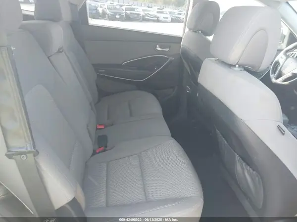 KM8SMDHF0HU174230 2017 HYUNDAI SANTA FE - Image 8