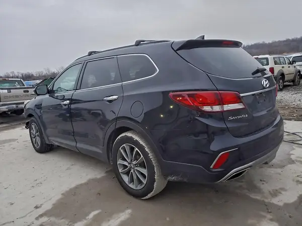 KM8SMDHF0HU188113 2017 HYUNDAI SANTA FE - Image 2