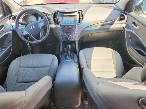 KM8SMDHF0HU191299 2017 HYUNDAI SANTA FE - Image 8