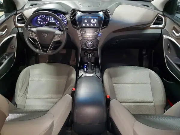 KM8SMDHF0HU192243 2017 HYUNDAI SANTA FE - Image 8