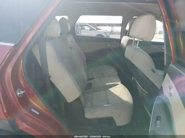 KM8SMDHF0HU208537 2017 HYUNDAI SANTA FE - Image 8