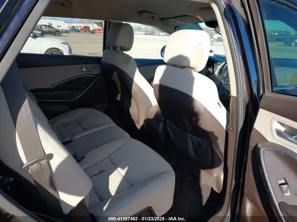 KM8SMDHF0HU216623 2017 HYUNDAI SANTA FE - Image 8