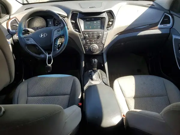 KM8SMDHF0HU223751 2017 HYUNDAI SANTA FE - Image 8