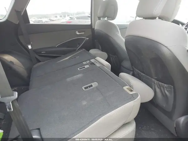 KM8SMDHF0HU225273 2017 HYUNDAI SANTA FE - Image 8