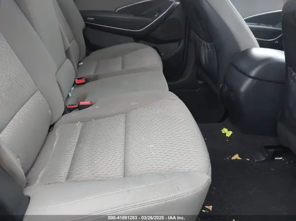 KM8SMDHF0HU225712 2017 HYUNDAI SANTA FE - Image 8