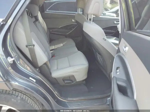 KM8SMDHF0HU244826 2017 HYUNDAI SANTA FE - Image 8