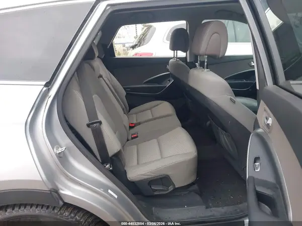 KM8SMDHF0HU250951 2017 HYUNDAI SANTA FE - Image 8