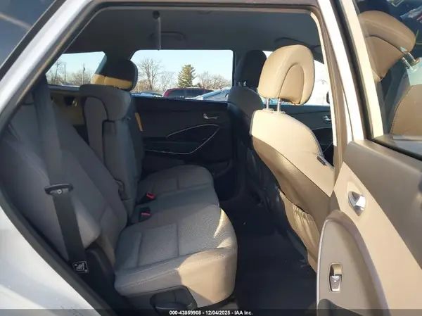 KM8SMDHF1HU166735 2017 HYUNDAI SANTA FE - Image 8