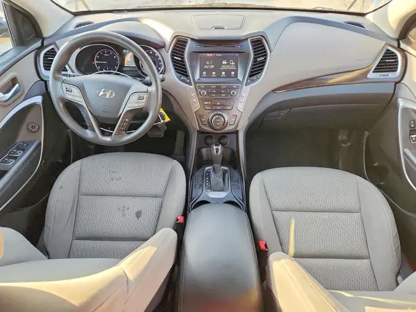 KM8SMDHF1HU168050 2017 HYUNDAI SANTA FE - Image 8
