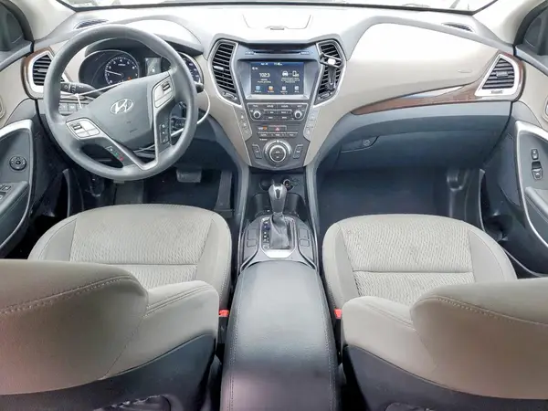 KM8SMDHF1HU174138 2017 HYUNDAI SANTA FE - Image 8