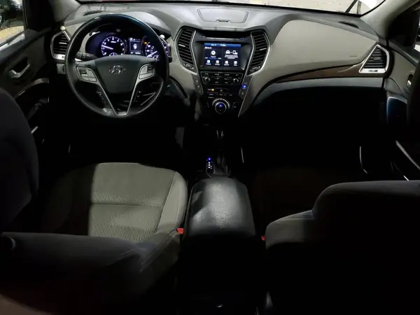 KM8SMDHF1HU174284 2017 HYUNDAI SANTA FE - Image 8