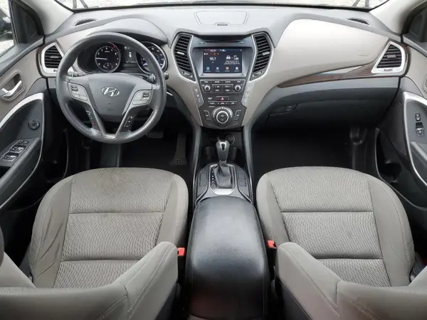 KM8SMDHF1HU212421 2017 HYUNDAI SANTA FE - Image 8