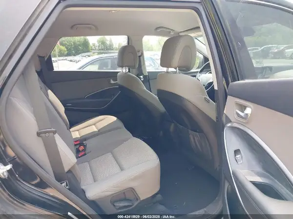 KM8SMDHF1HU213391 2017 HYUNDAI SANTA FE - Image 8