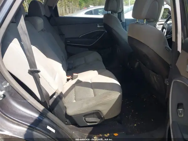 KM8SMDHF1HU213424 2017 HYUNDAI SANTA FE - Image 8