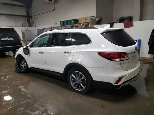 KM8SMDHF1HU239537 2017 HYUNDAI SANTA FE - Image 2