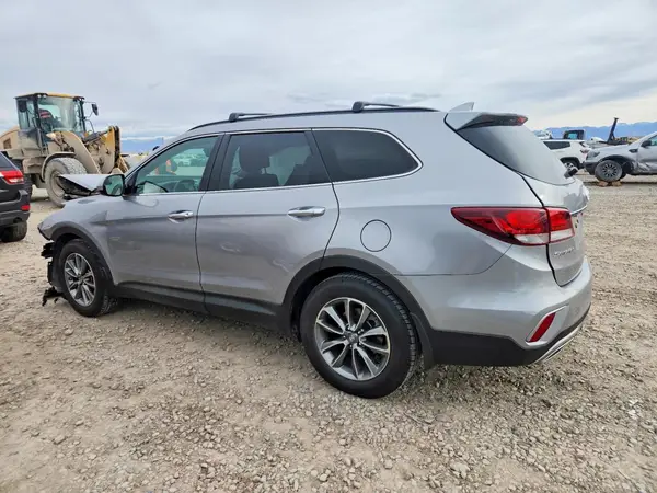 KM8SMDHF1JU290185 2018 HYUNDAI SANTA FE - Image 2