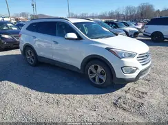 KM8SMDHF2GU133015 2016 HYUNDAI SANTA FE