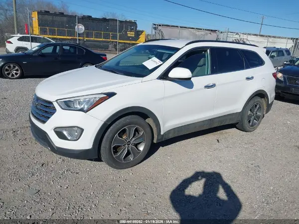 KM8SMDHF2GU133015 2016 HYUNDAI SANTA FE - Image 2