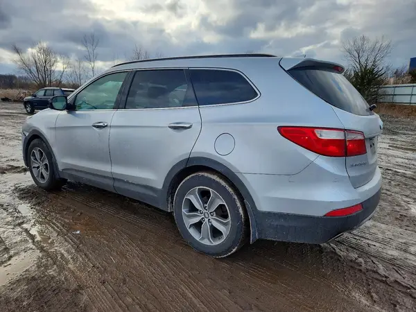 KM8SMDHF2GU143740 2016 HYUNDAI SANTA FE - Image 2
