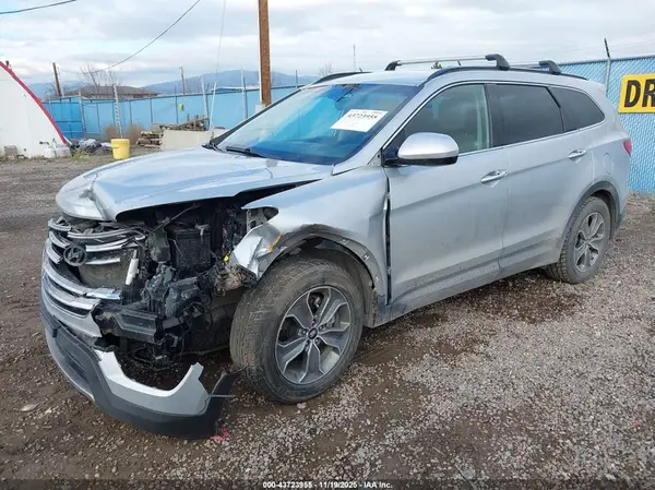 KM8SMDHF2GU144354 2016 HYUNDAI SANTA FE - Image 2