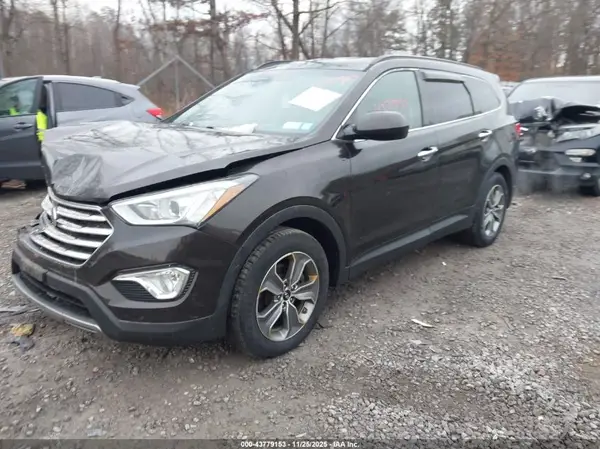 KM8SMDHF2GU145424 2016 HYUNDAI SANTA FE - Image 2