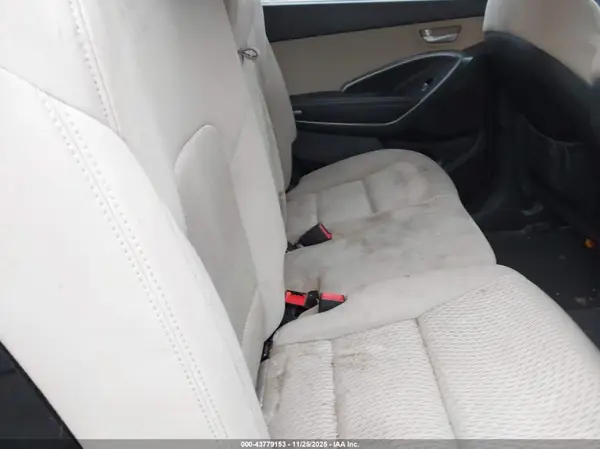 KM8SMDHF2GU145424 2016 HYUNDAI SANTA FE - Image 8