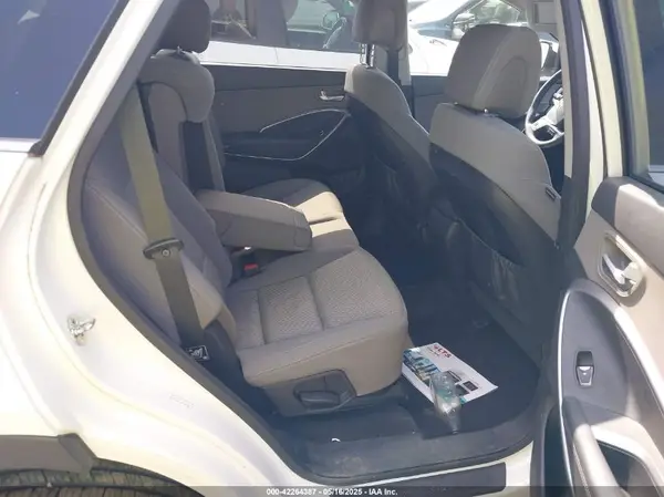 KM8SMDHF2GU161459 2016 HYUNDAI SANTA FE - Image 8