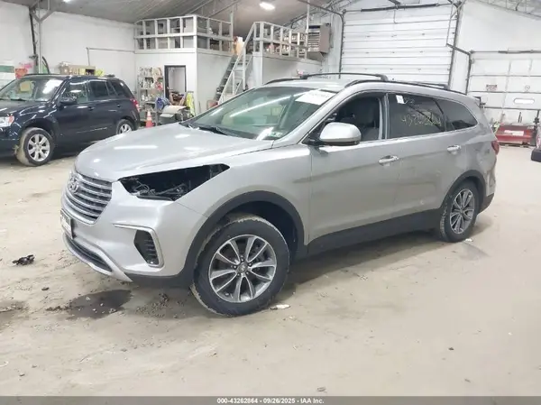 KM8SMDHF2HU166632 2017 HYUNDAI SANTA FE - Image 2