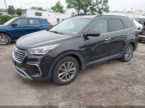 KM8SMDHF2HU183141 2017 HYUNDAI SANTA FE - Image 2
