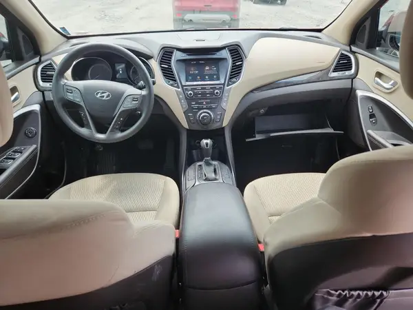 KM8SMDHF2HU209026 2017 HYUNDAI SANTA FE - Image 8