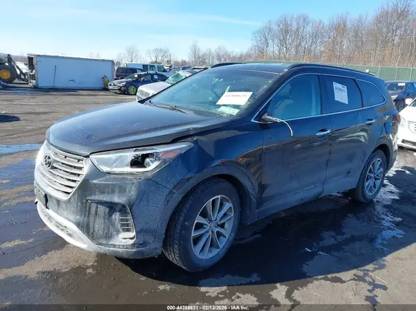 KM8SMDHF2HU236582 2017 HYUNDAI SANTA FE - Image 2