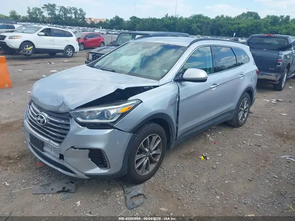 KM8SMDHF2JU293208 2018 HYUNDAI SANTA FE - Image 2