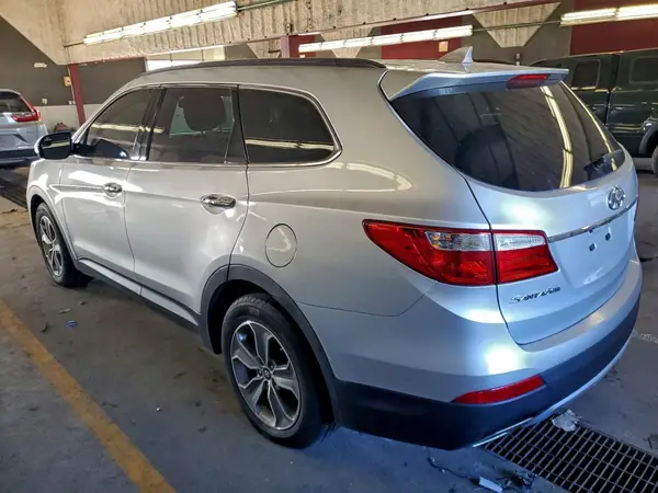 KM8SMDHF3GU143942 2016 HYUNDAI SANTA FE - Image 2