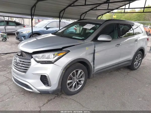 KM8SMDHF3HU174741 2017 HYUNDAI SANTA FE - Image 2