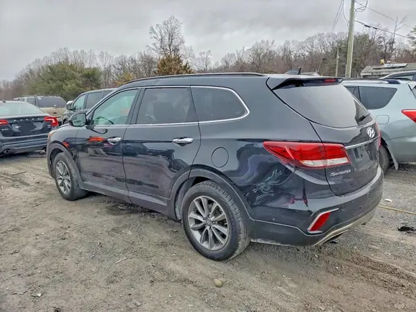 KM8SMDHF3HU176960 2017 HYUNDAI SANTA FE - Image 2
