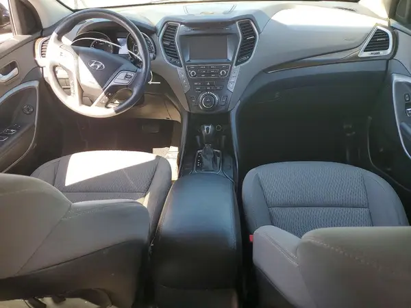 KM8SMDHF3HU201758 2017 HYUNDAI SANTA FE - Image 8