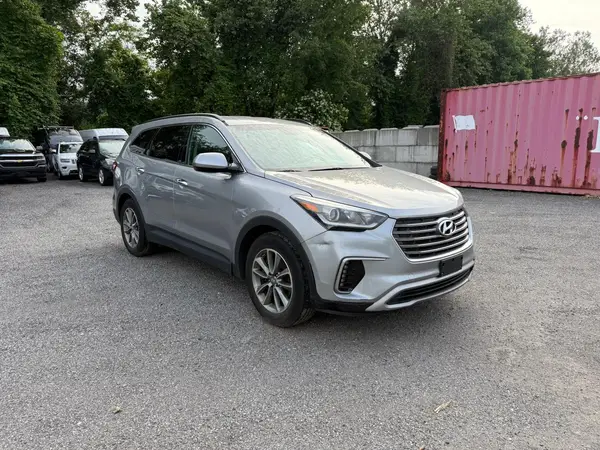KM8SMDHF3HU208080 2017 HYUNDAI SANTA FE - Image 1