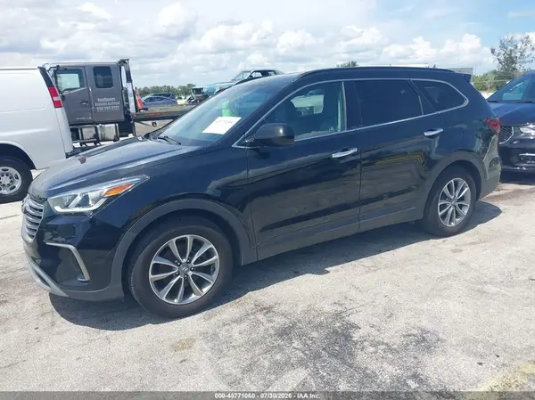 KM8SMDHF3HU224022 2017 HYUNDAI SANTA FE - Image 2