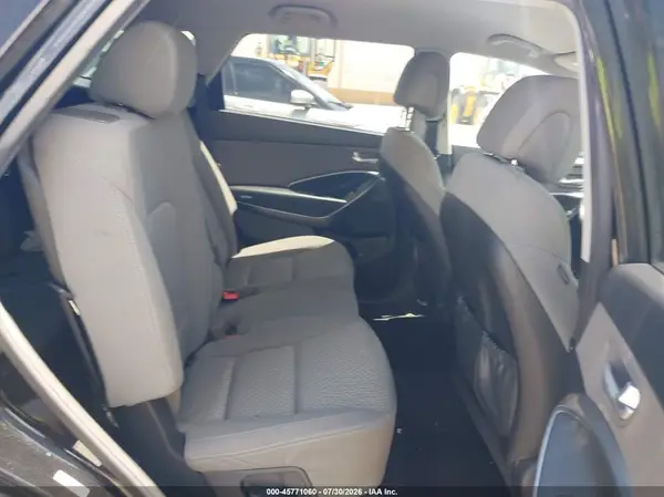 KM8SMDHF3HU224022 2017 HYUNDAI SANTA FE - Image 8