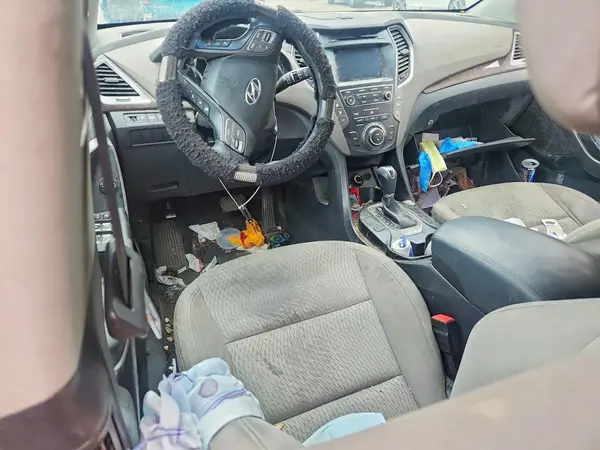 KM8SMDHF3HU244481 2017 HYUNDAI SANTA FE - Image 8