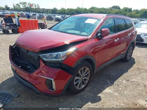 KM8SMDHF3HU252760 2017 HYUNDAI SANTA FE - Image 2