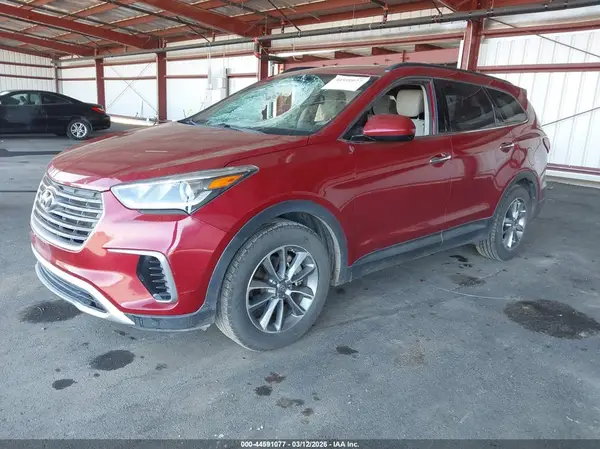 KM8SMDHF3JU271928 2018 HYUNDAI SANTA FE - Image 2