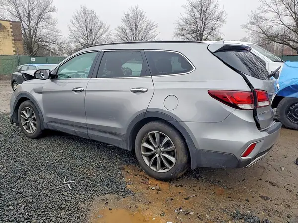 KM8SMDHF3JU273159 2018 HYUNDAI SANTA FE - Image 2