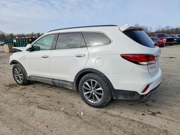 KM8SMDHF3JU278216 2018 HYUNDAI SANTA FE - Image 2