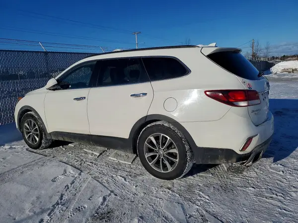 KM8SMDHF3JU284565 2018 HYUNDAI SANTA FE - Image 2