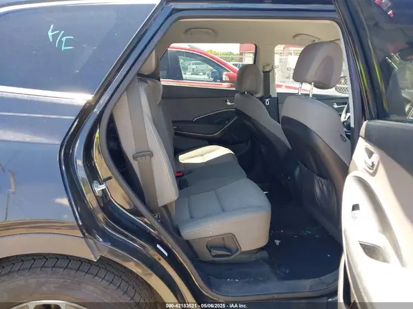 KM8SMDHF3KU305268 2019 HYUNDAI SANTA FE - Image 8