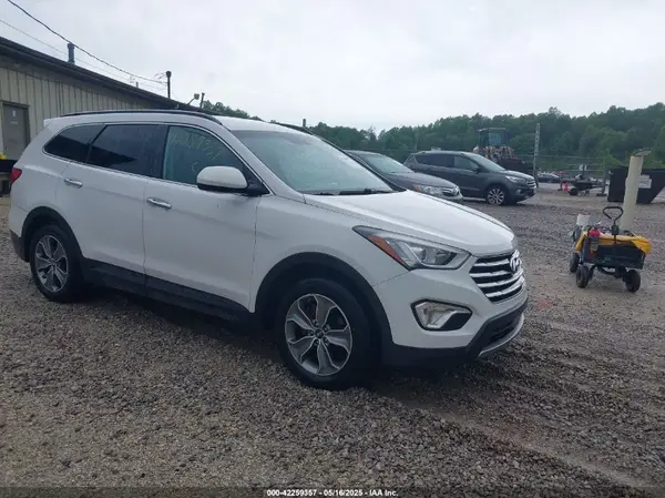 KM8SMDHF4GU144534 2016 HYUNDAI SANTA FE - Image 1